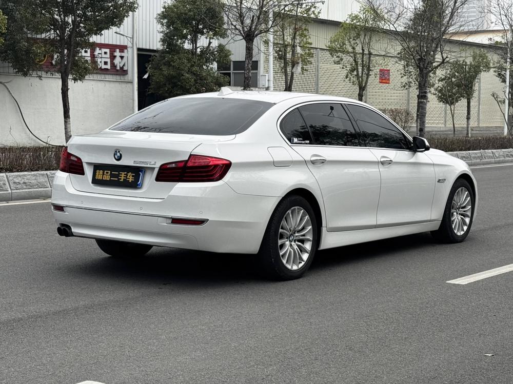 BMW BMW 5-Series
