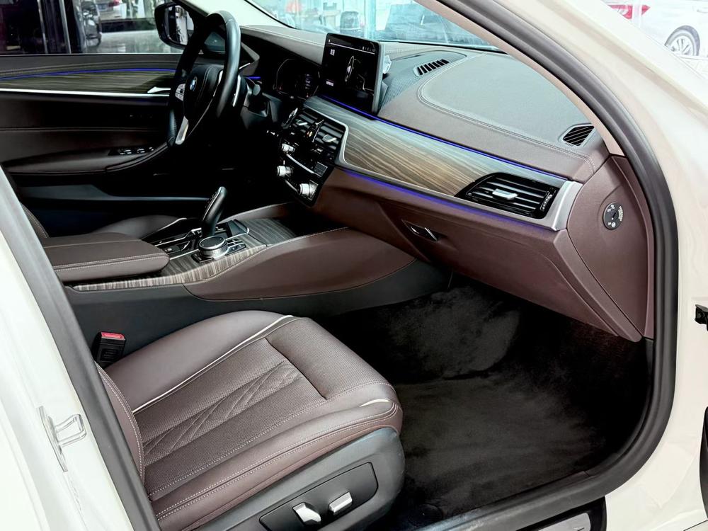 BMW BMW 5-Series