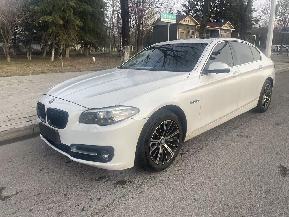 BMW BMW 5-Series