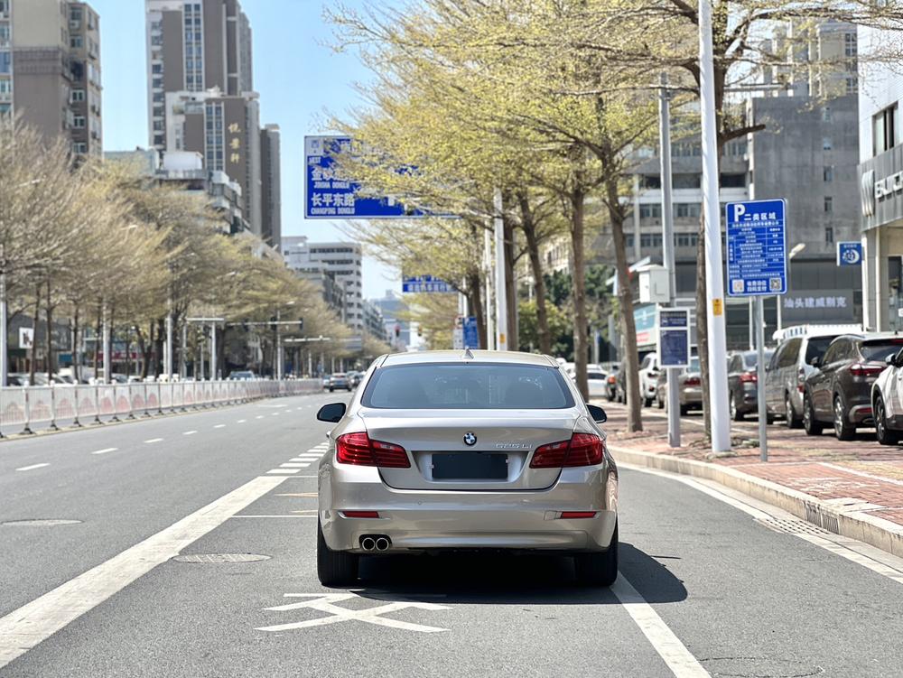 BMW BMW 5-Series