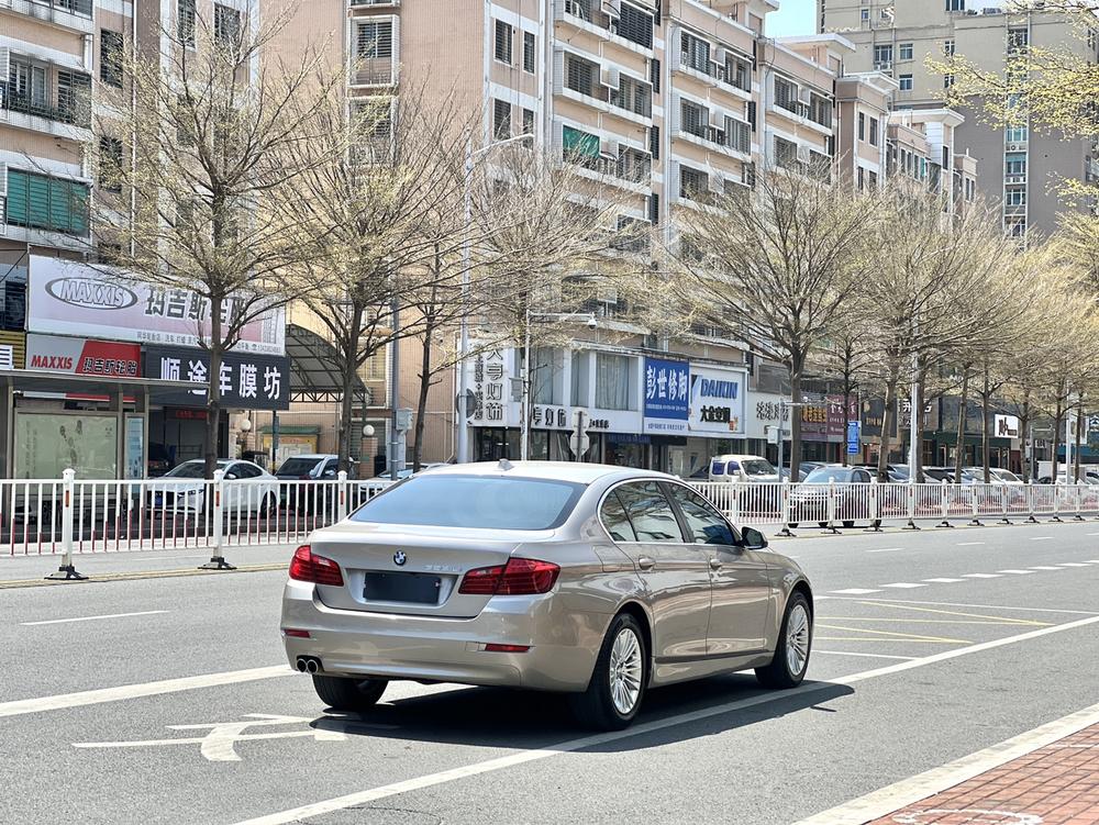BMW BMW 5-Series