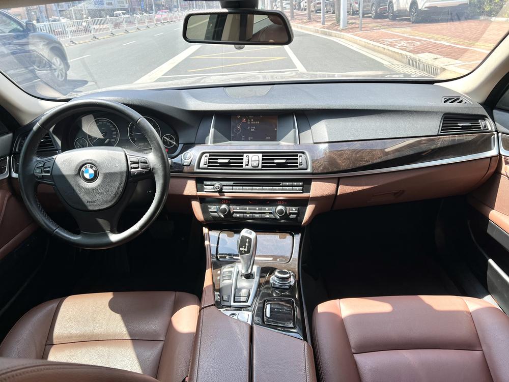 BMW BMW 5-Series