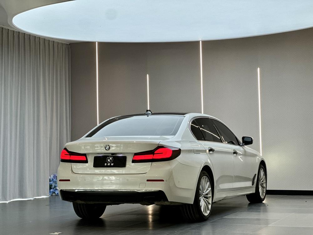 BMW BMW 5-Series