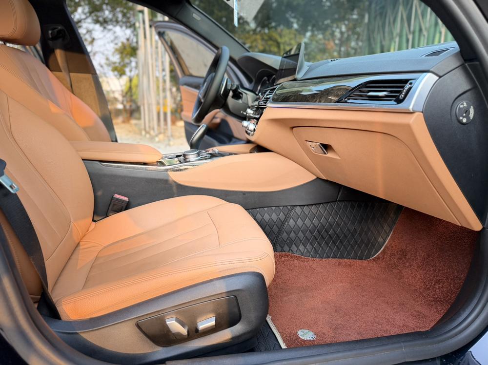 BMW BMW 5-Series
