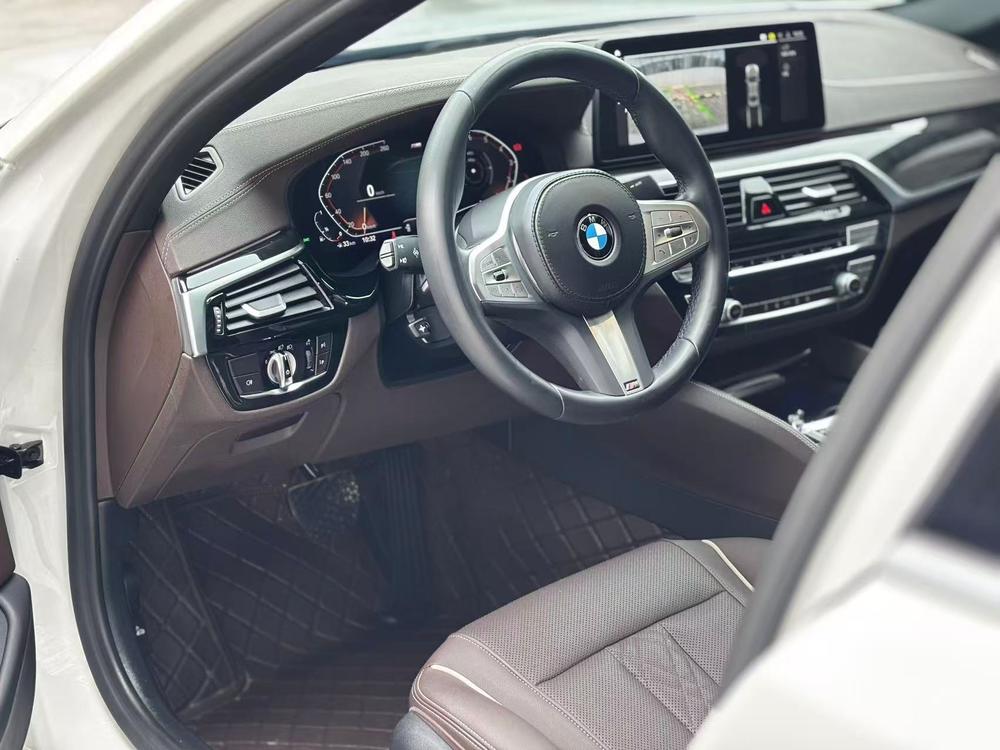 BMW BMW 5-Series