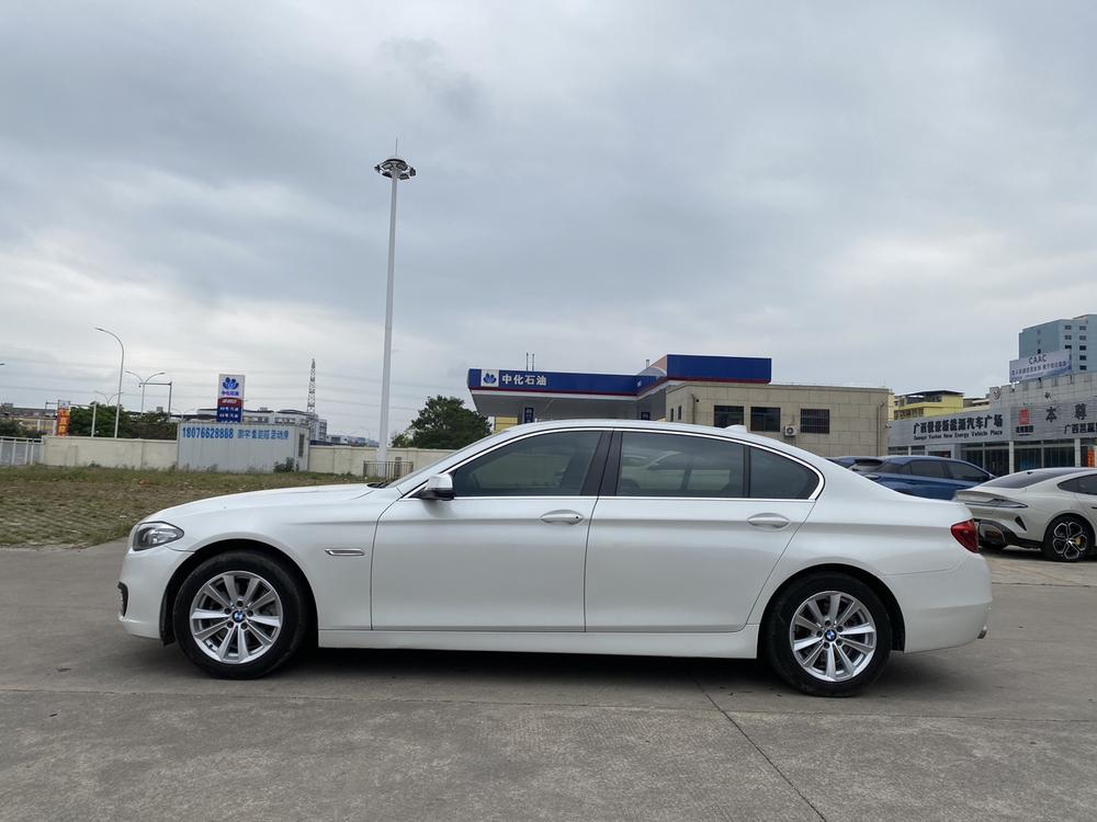 BMW BMW 5-Series
