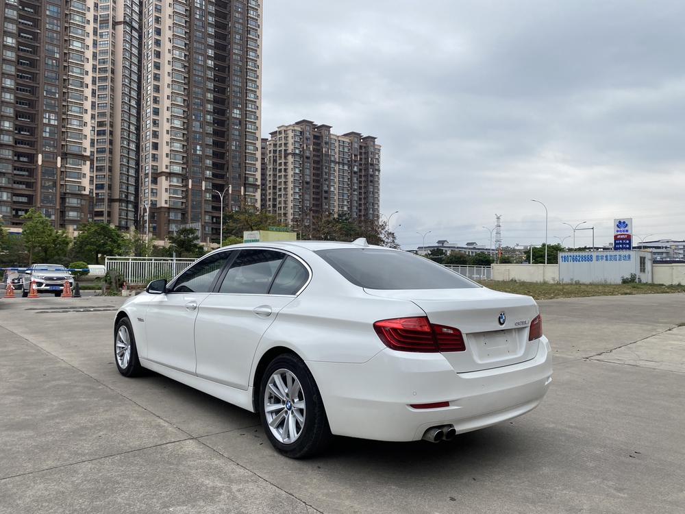 BMW BMW 5-Series