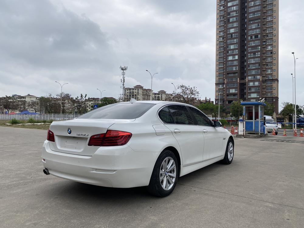 BMW BMW 5-Series
