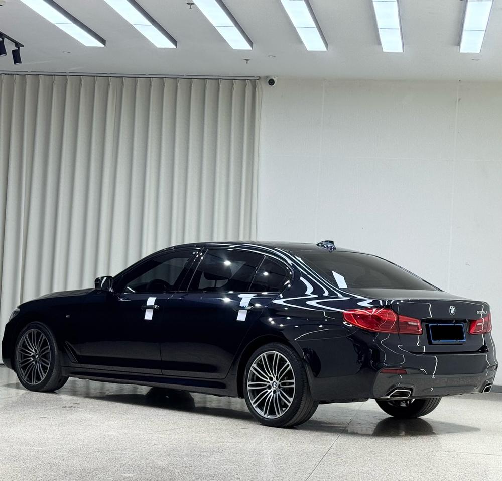 BMW BMW 5-Series