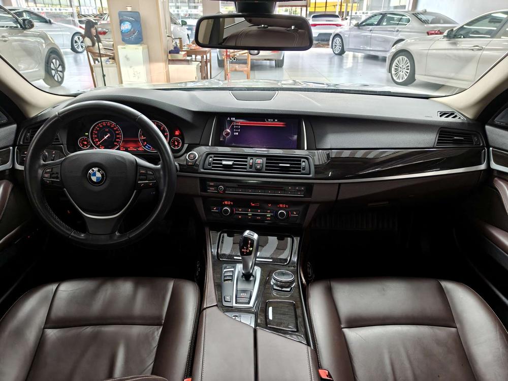 BMW BMW 5-Series