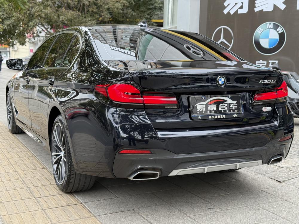 BMW BMW 5-Series