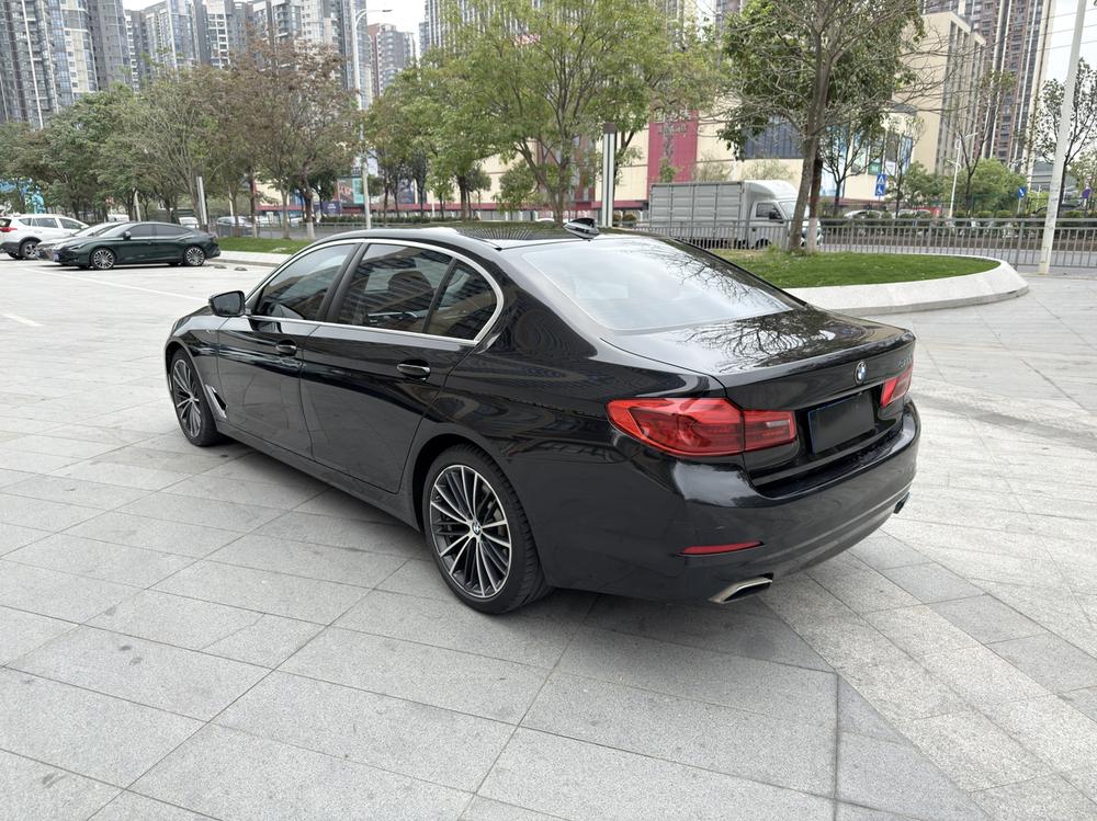 BMW BMW 5-Series