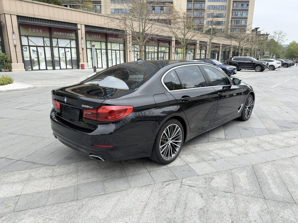 BMW BMW 5-Series