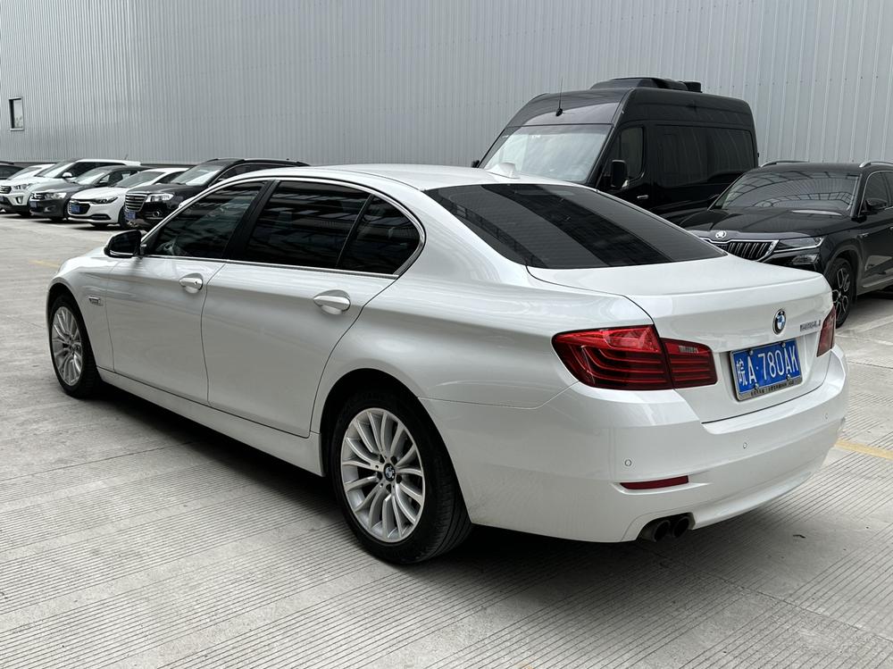 BMW BMW 5-Series