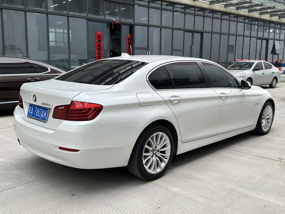 BMW BMW 5-Series