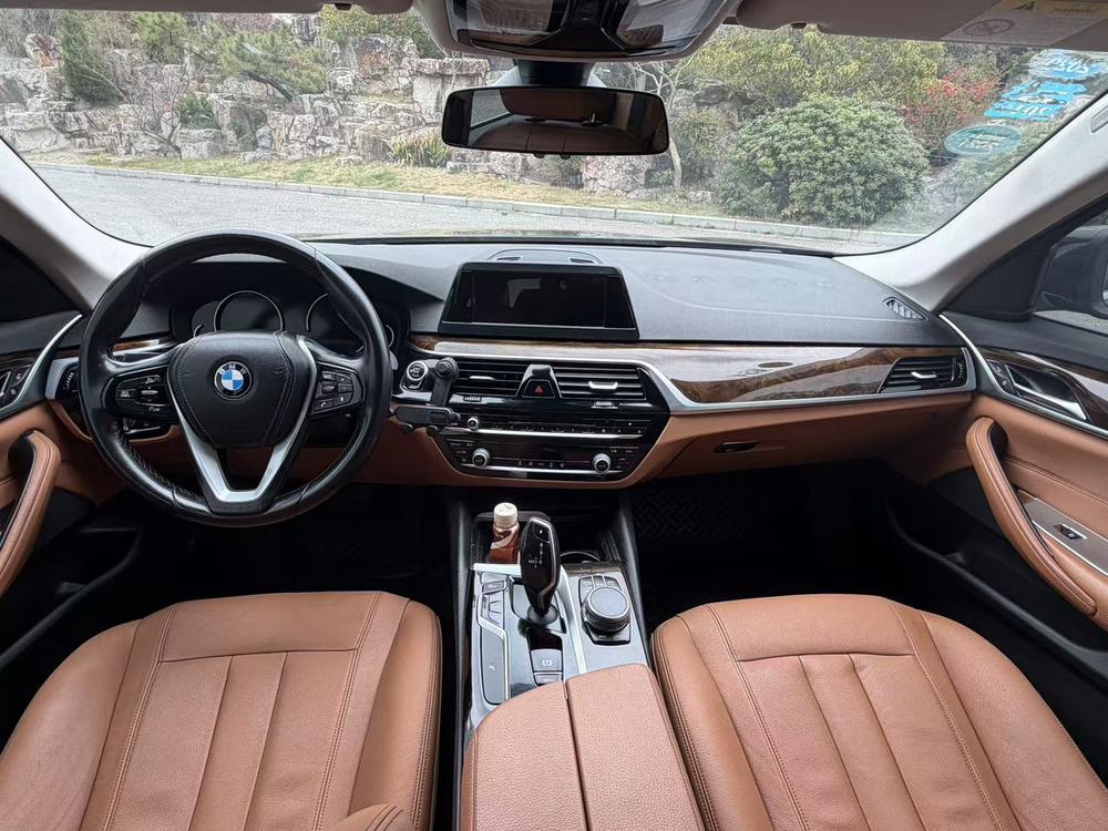BMW BMW 5-Series