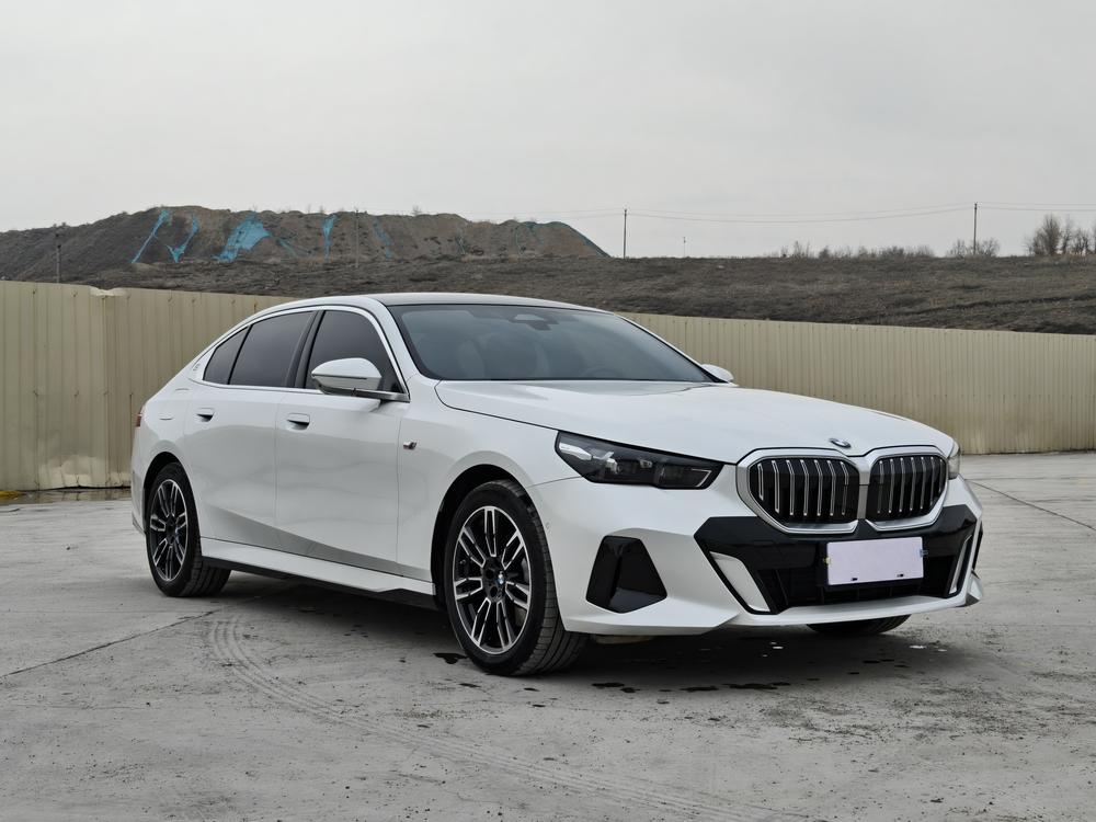 BMW BMW 5-Series