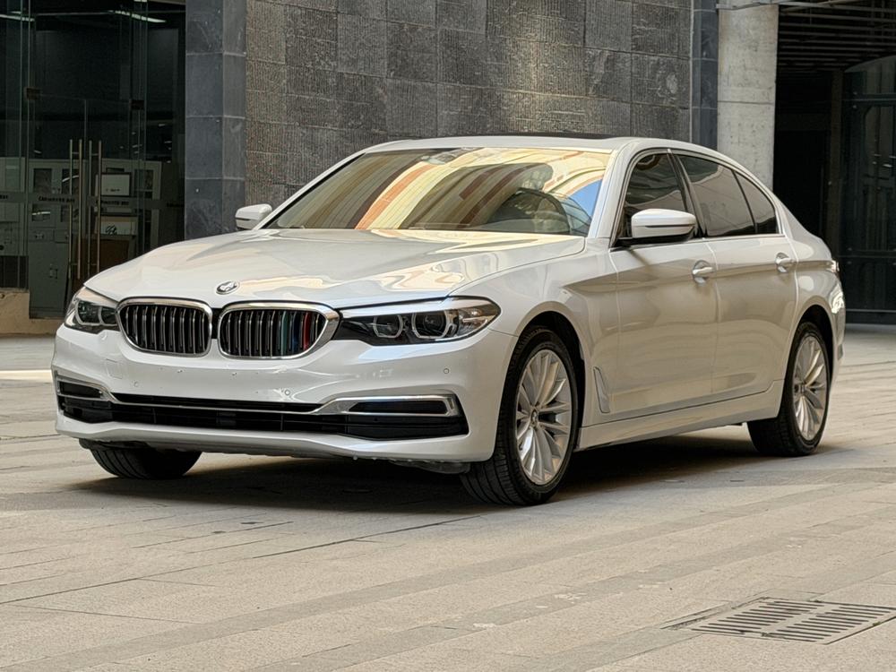 BMW BMW 5-Series