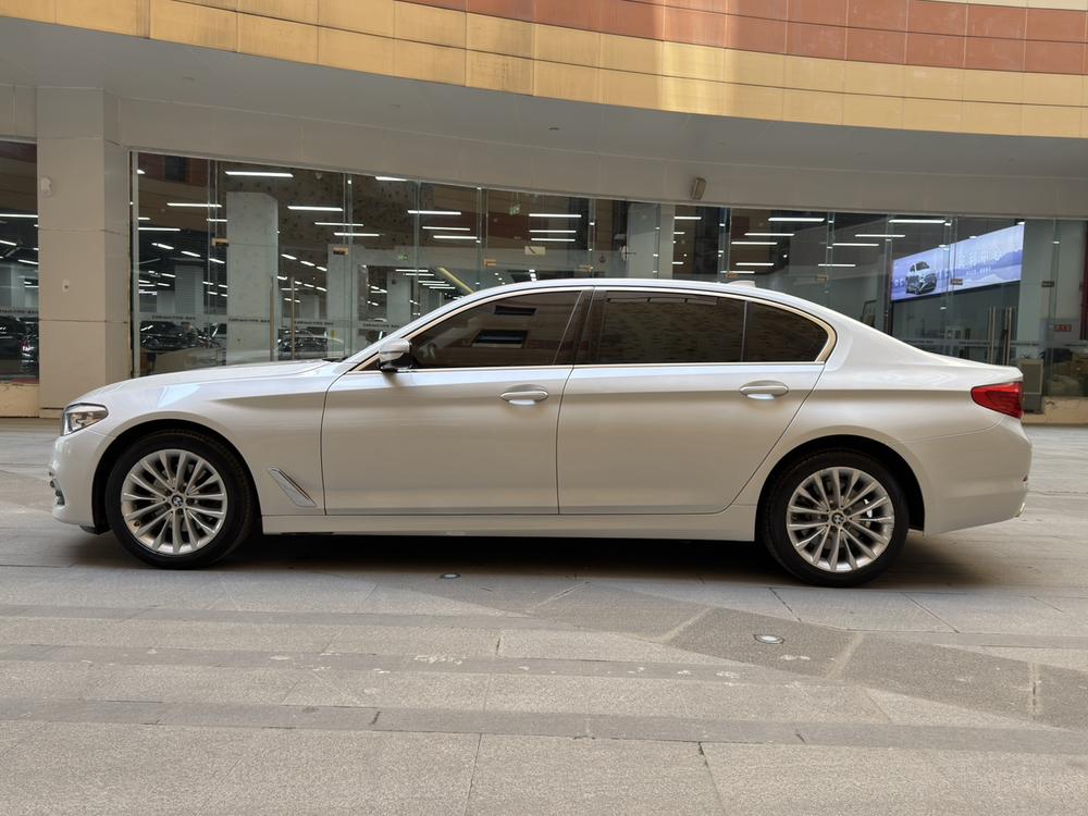 BMW BMW 5-Series