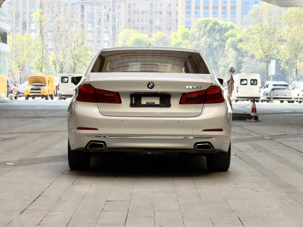 BMW BMW 5-Series