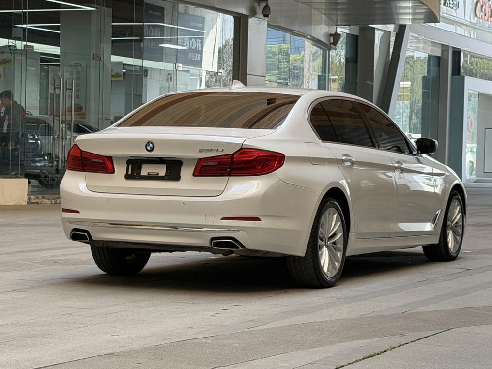 BMW BMW 5-Series