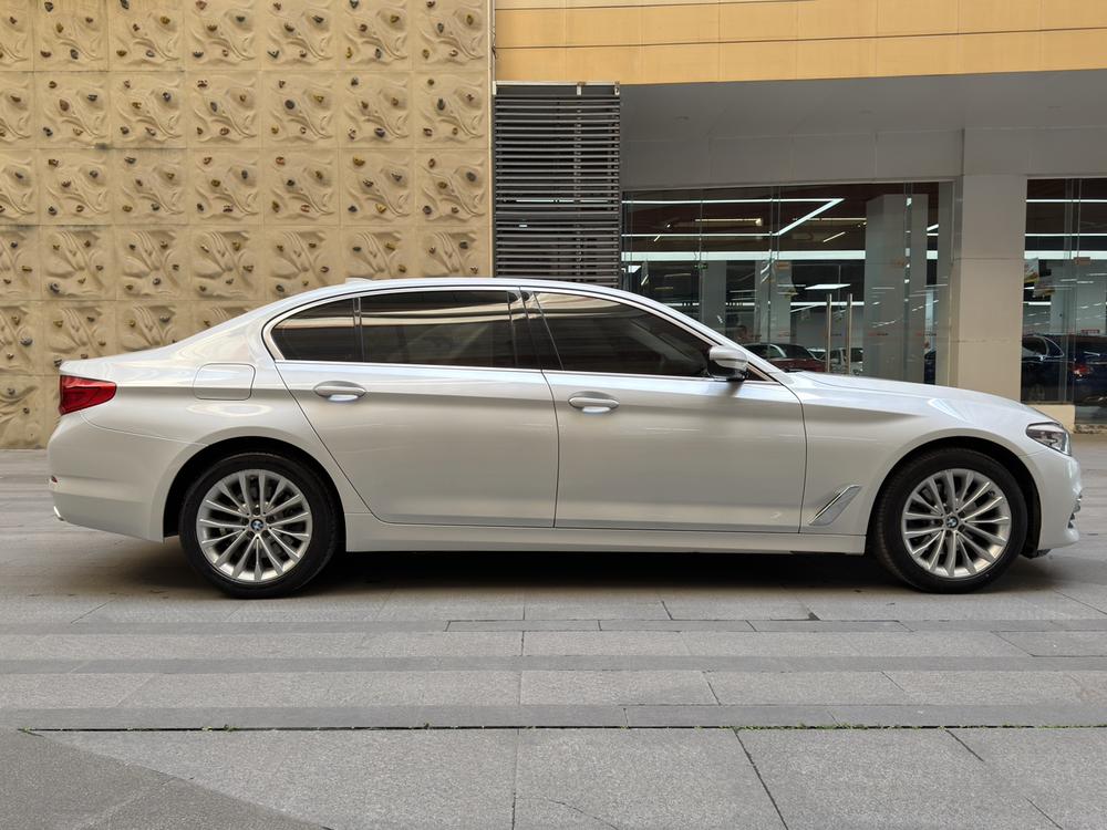 BMW BMW 5-Series
