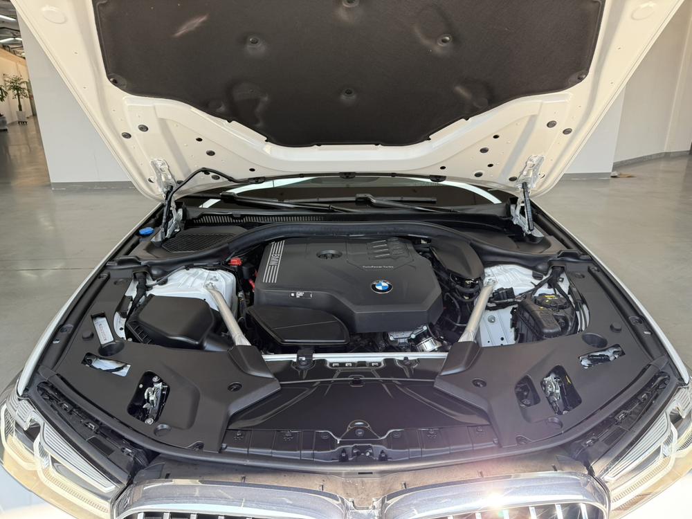 BMW BMW 5-Series