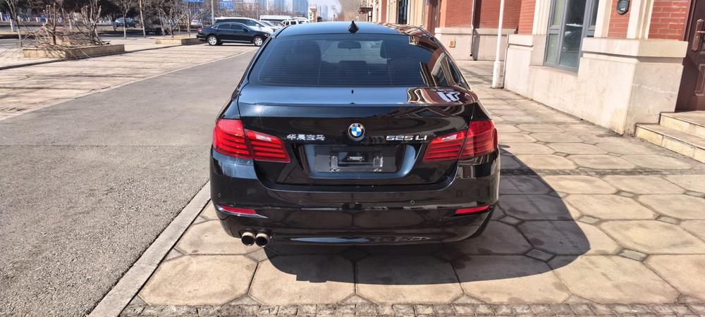 BMW BMW 5-Series