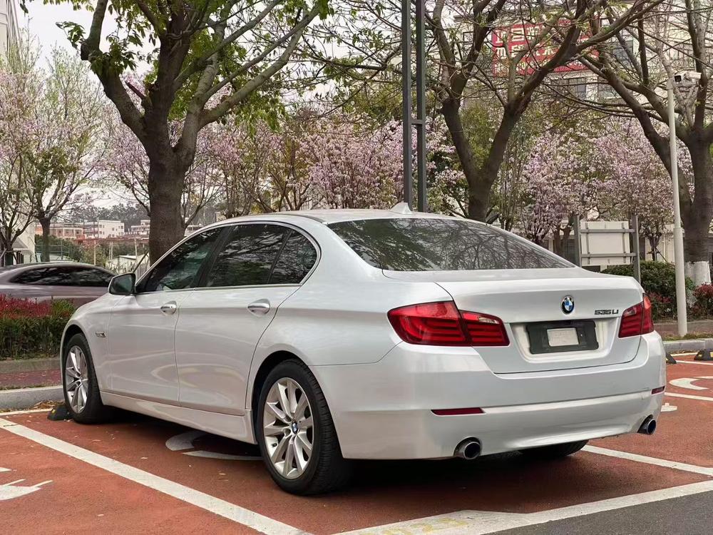BMW BMW 5-Series