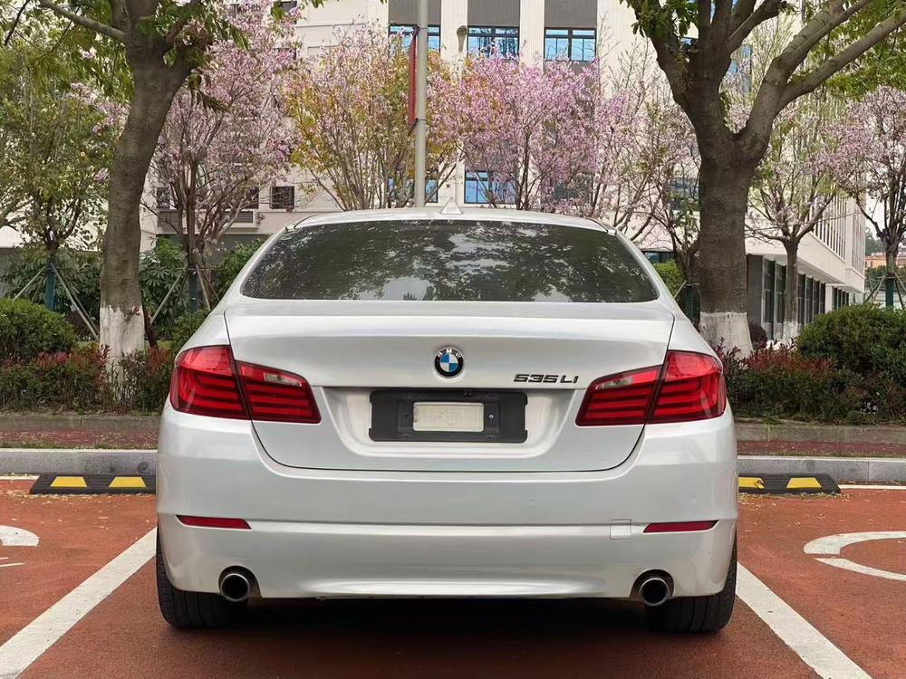 BMW BMW 5-Series