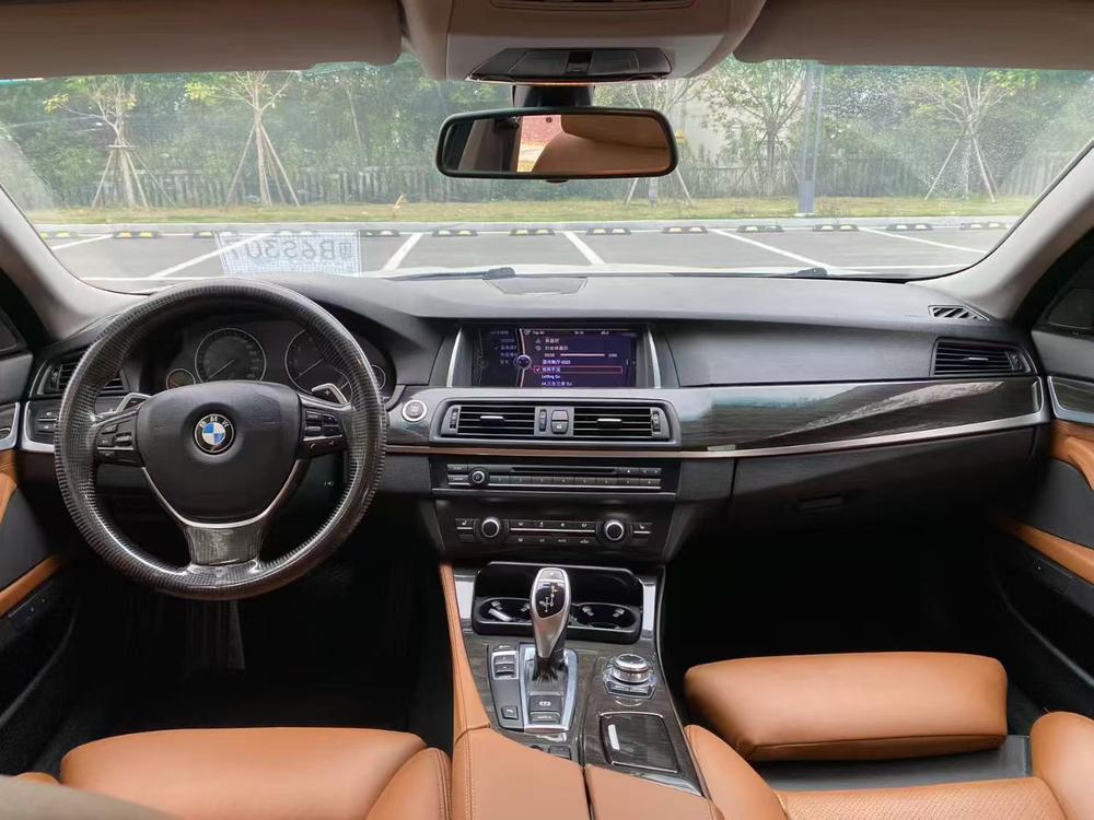 BMW BMW 5-Series