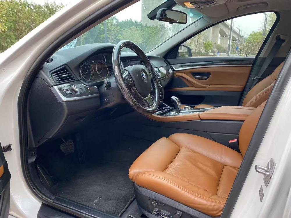 BMW BMW 5-Series