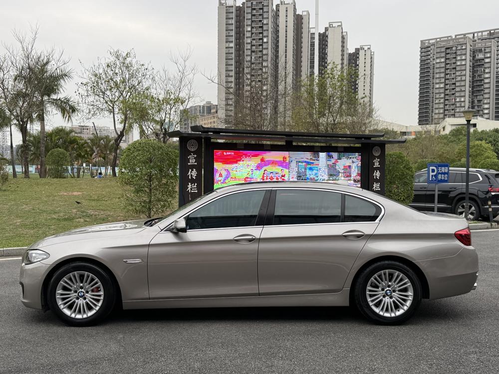 BMW BMW 5-Series