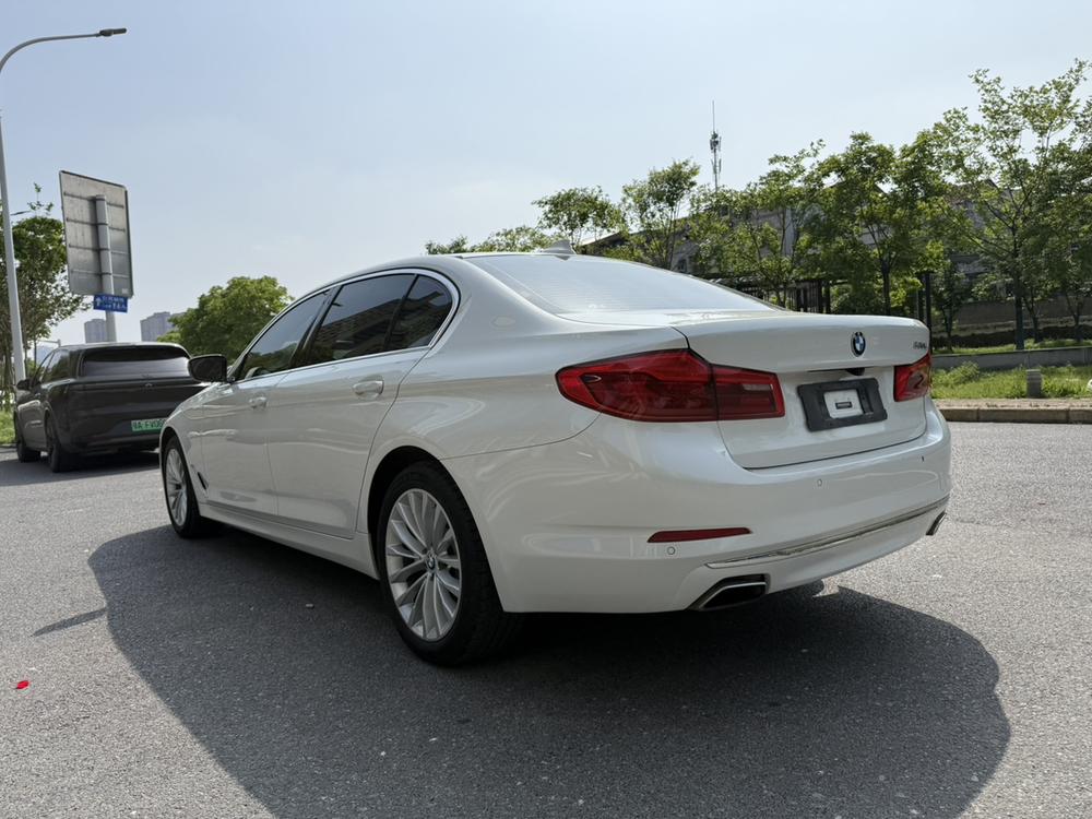 BMW BMW 5-Series