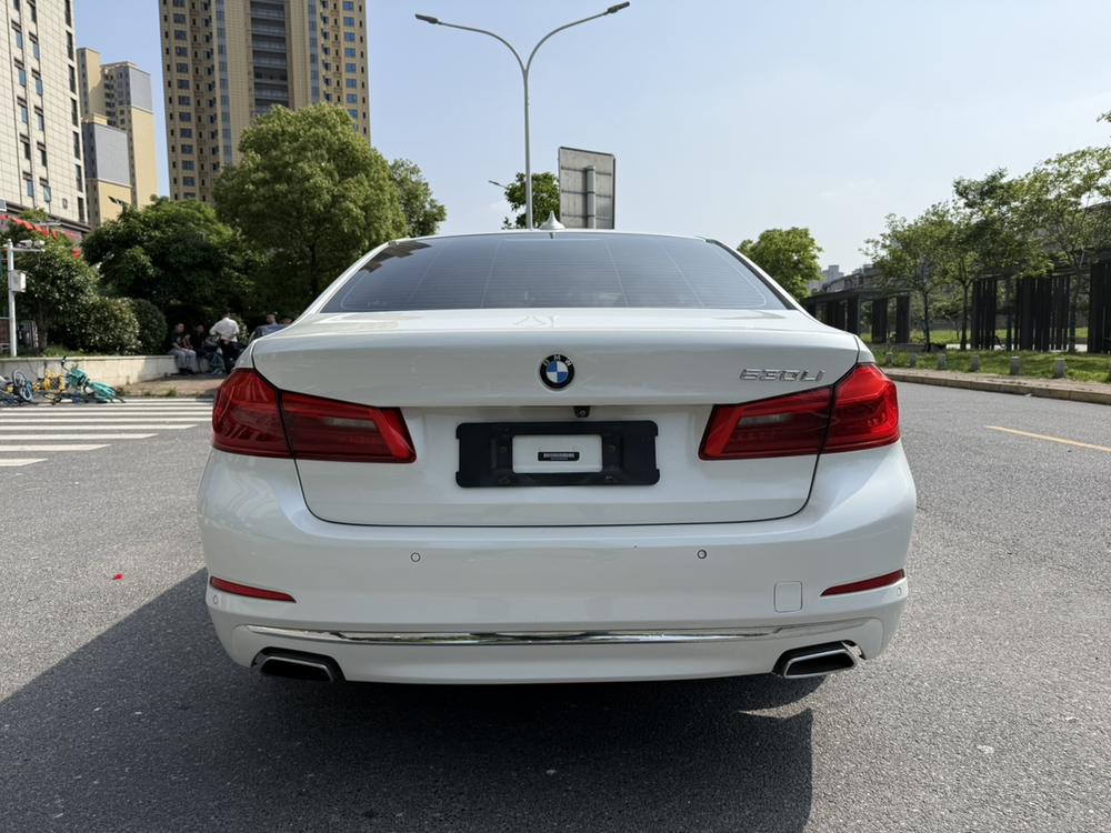 BMW BMW 5-Series