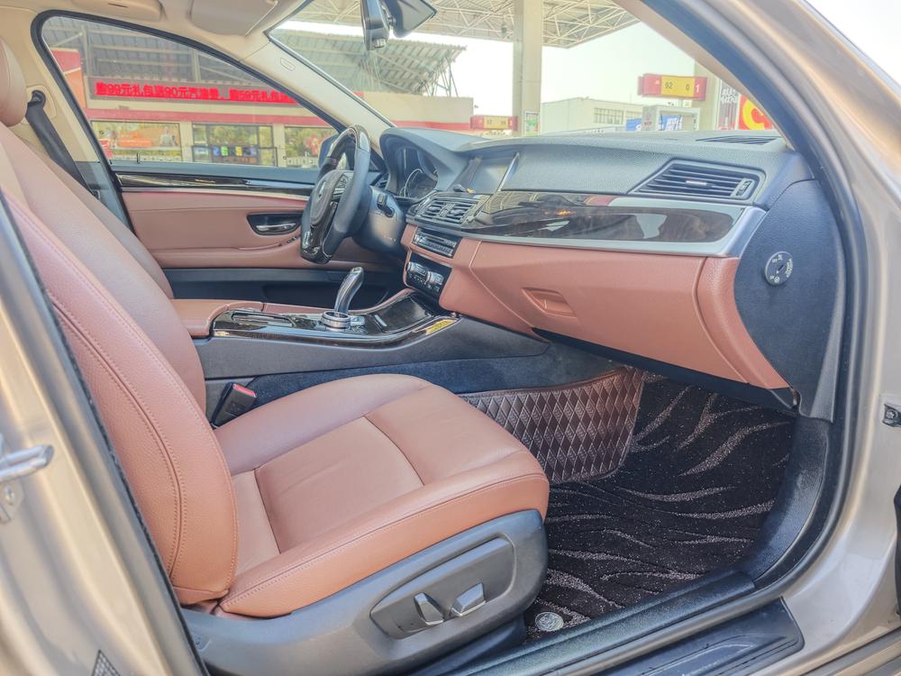 BMW BMW 5-Series