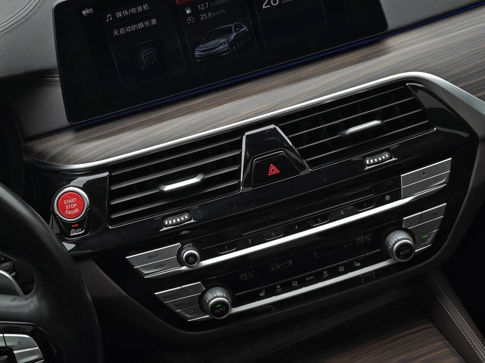 BMW BMW 5-Series