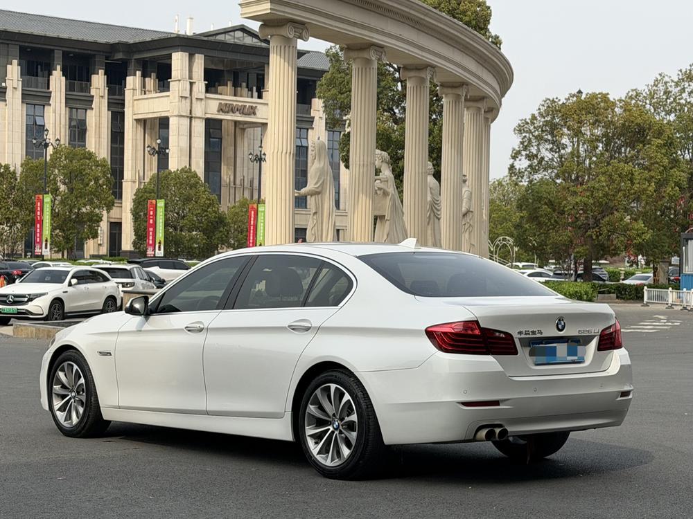 BMW BMW 5-Series