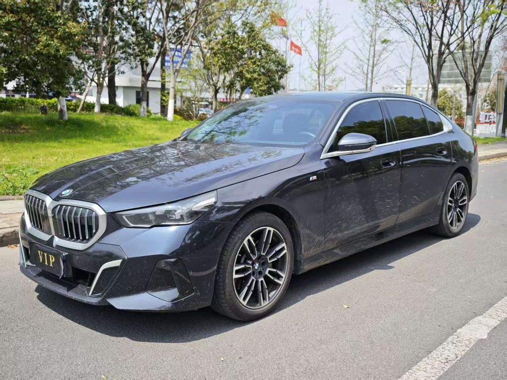BMW BMW 5-Series