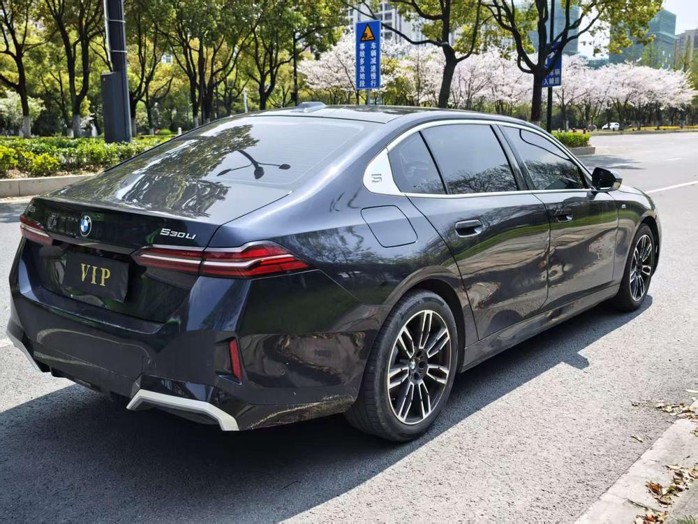 BMW BMW 5-Series