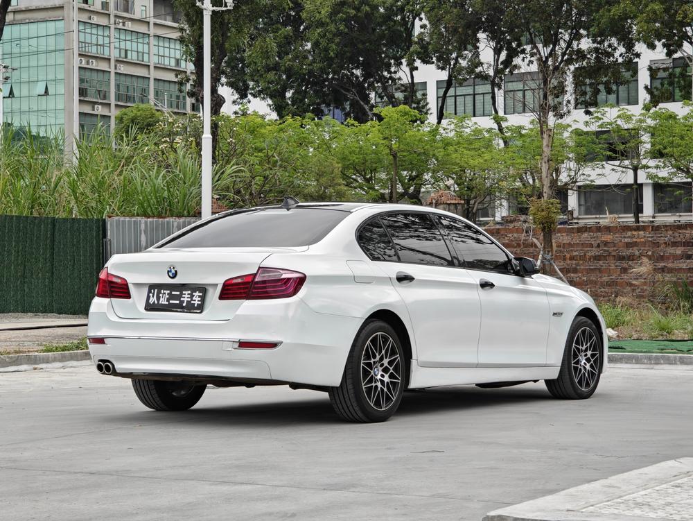 BMW BMW 5-Series