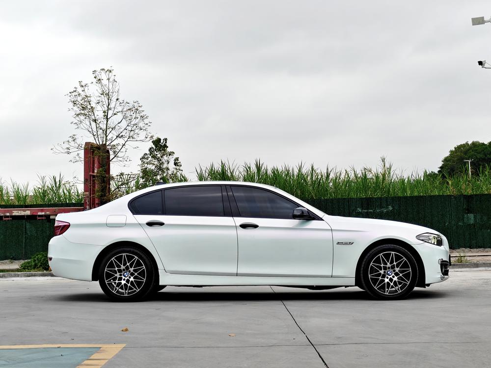 BMW BMW 5-Series
