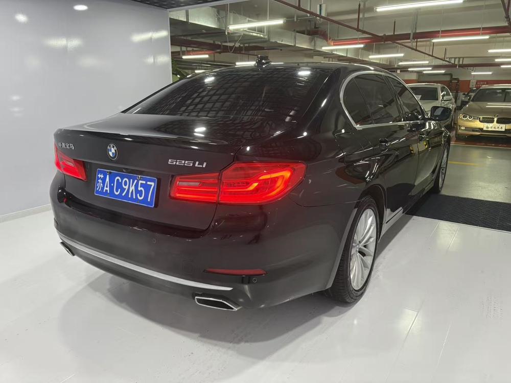 BMW BMW 5-Series