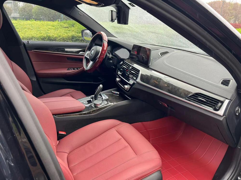 BMW BMW 5-Series