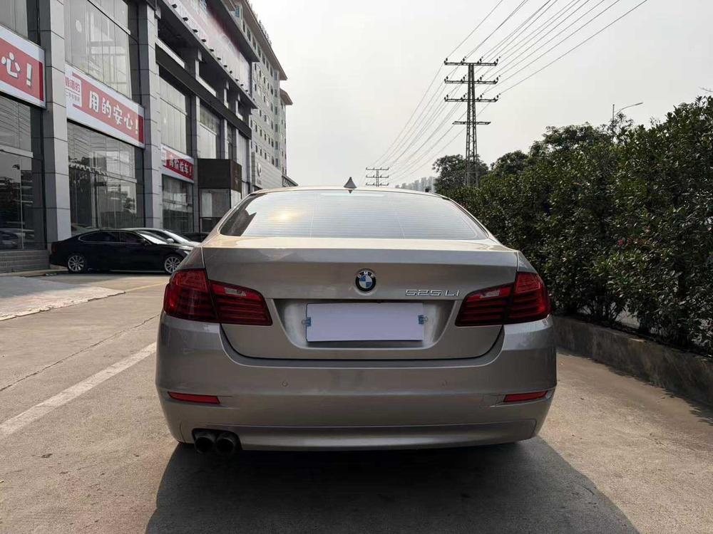 BMW BMW 5-Series