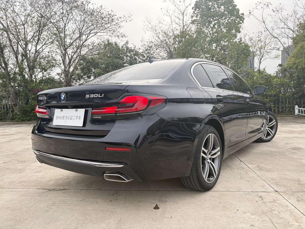 BMW BMW 5-Series