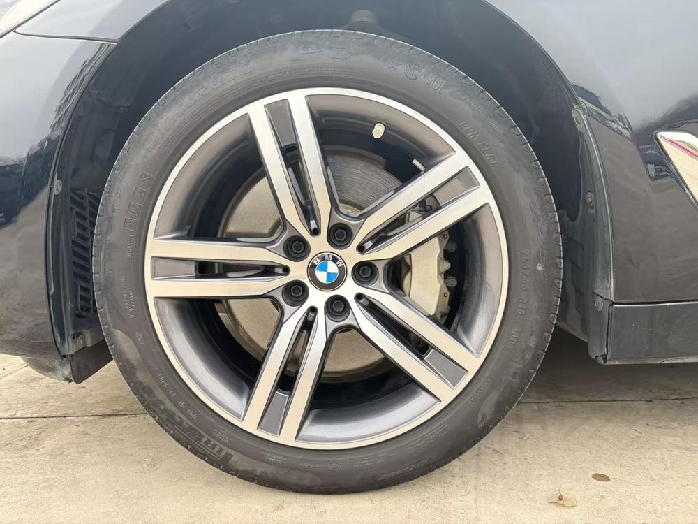 BMW BMW 5-Series