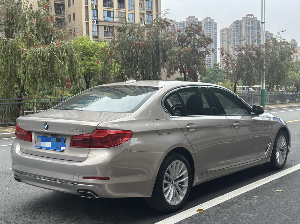 BMW BMW 5-Series