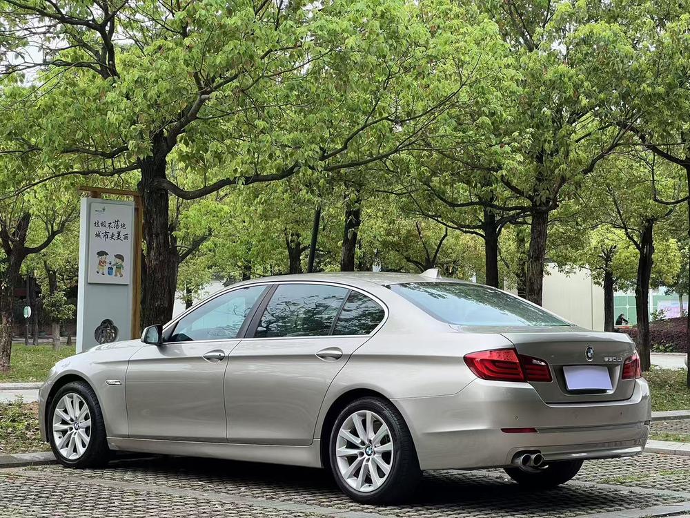BMW BMW 5-Series
