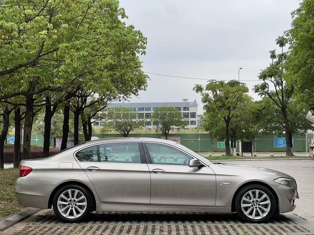BMW BMW 5-Series